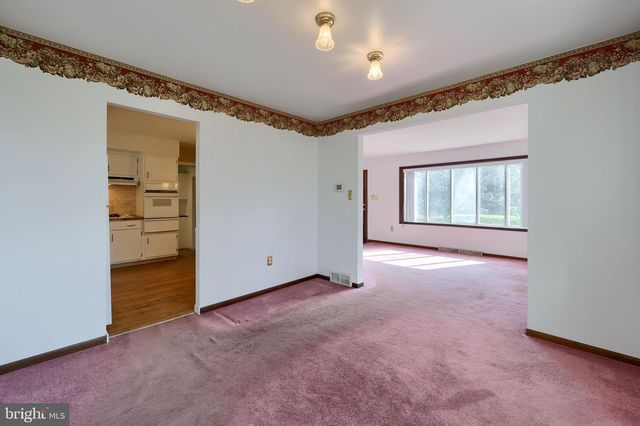 2154 COVENTRY RD, Lancaster, PA 17601