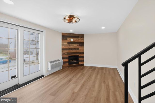 306 BRENTWOOD RD, Havertown, PA 19083
