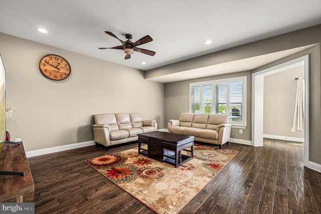 612 QUARRY POINT RD, Malvern, PA 19355