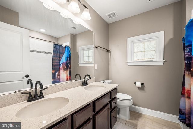 612 QUARRY POINT RD, Malvern, PA 19355