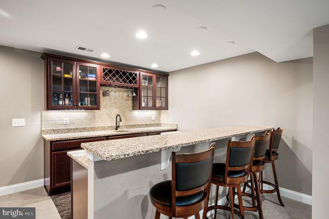 612 QUARRY POINT RD, Malvern, PA 19355