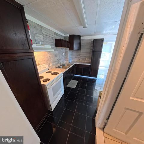 439 MORGAN AVE, Pottsville, PA 17901