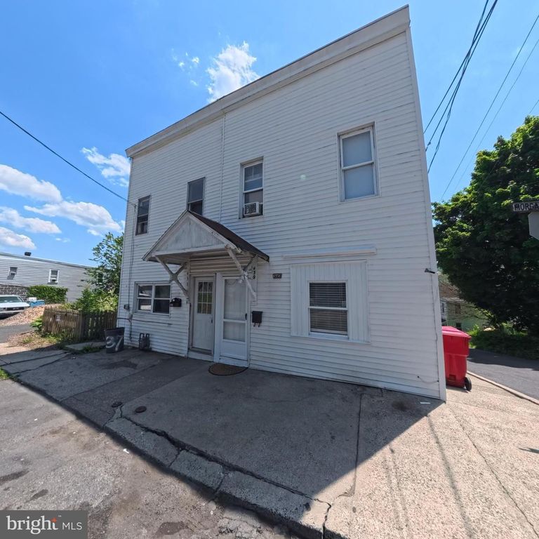 439 MORGAN AVE, Pottsville, PA 17901