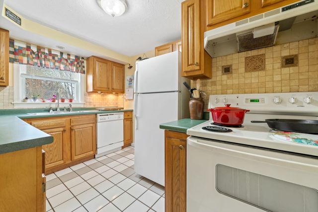 88 Harold Street, Manchester, NH 03104