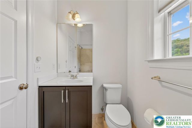 2005 Rainlilly Drive, Upper Saucon Twp, PA 18034