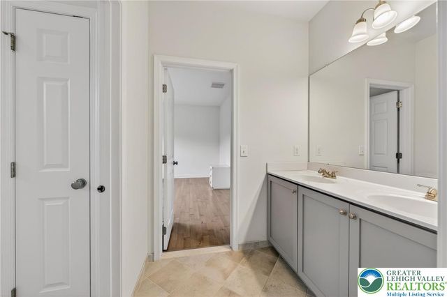 2005 Rainlilly Drive, Upper Saucon Twp, PA 18034