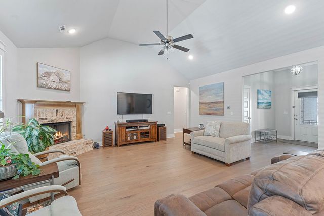 1218 Cassia Street, Tontitown, AR 72762