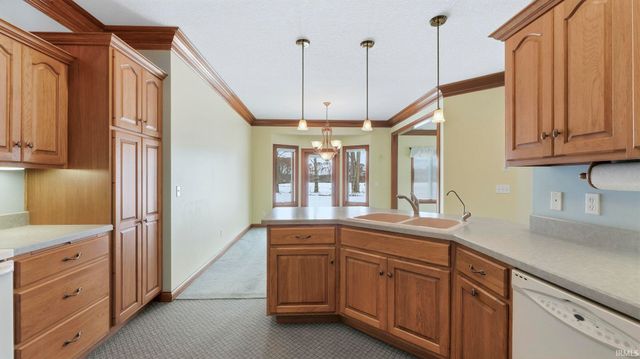 11731 Butternut Cove, Leo, IN 46765