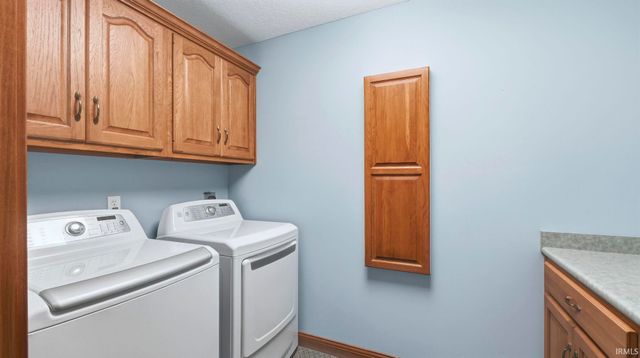 11731 Butternut Cove, Leo, IN 46765