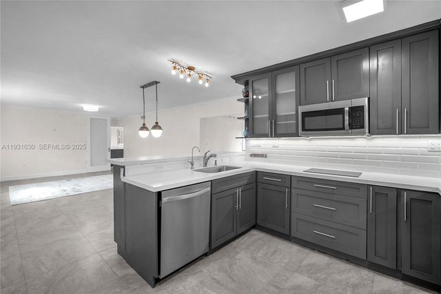 3265 Virginia St 4, Miami, FL 33133