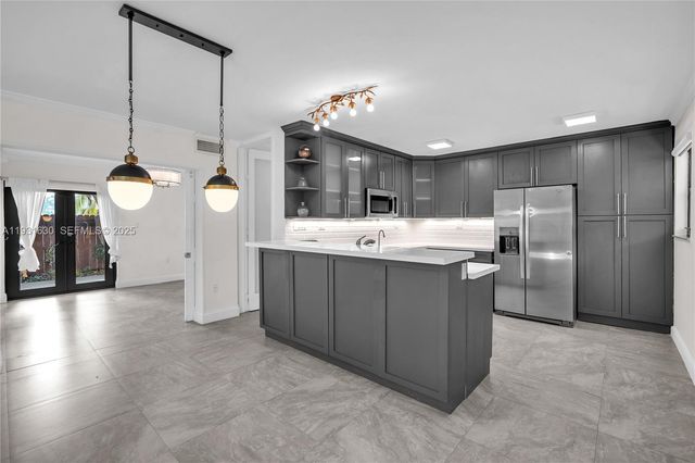 3265 Virginia St 4, Miami, FL 33133