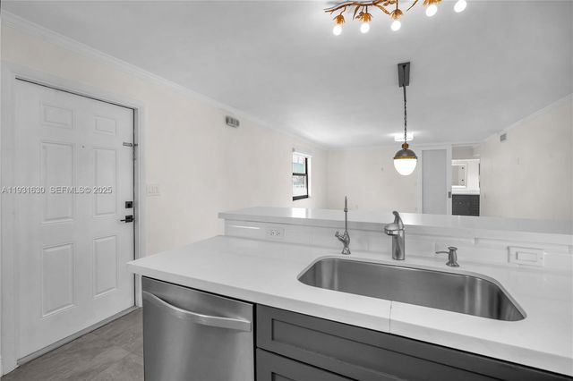 3265 Virginia St 4, Miami, FL 33133