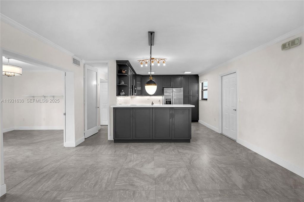 3265 Virginia St 4, Miami, FL 33133