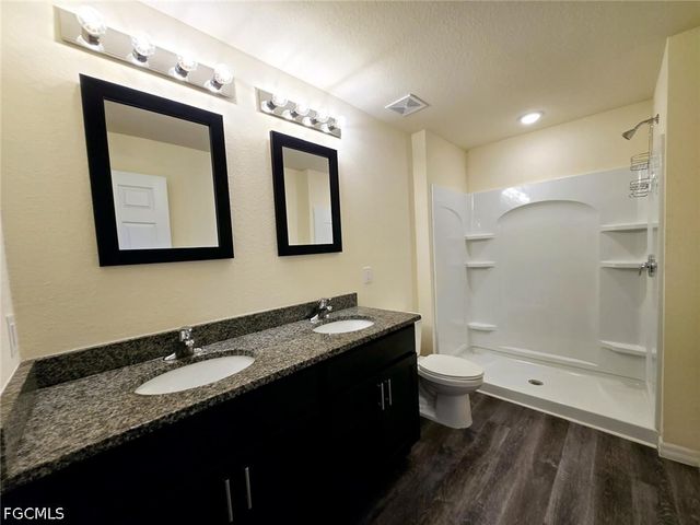 1117 Solar CT, Labelle, FL 33935