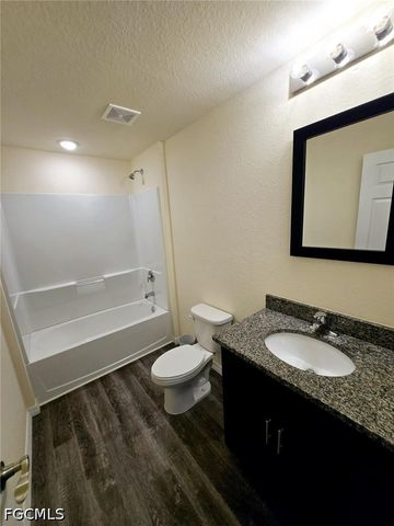 1117 Solar CT, Labelle, FL 33935