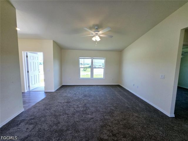 1117 Solar CT, Labelle, FL 33935