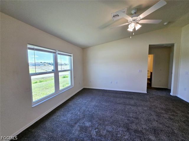 1117 Solar CT, Labelle, FL 33935