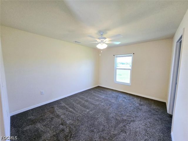 1117 Solar CT, Labelle, FL 33935