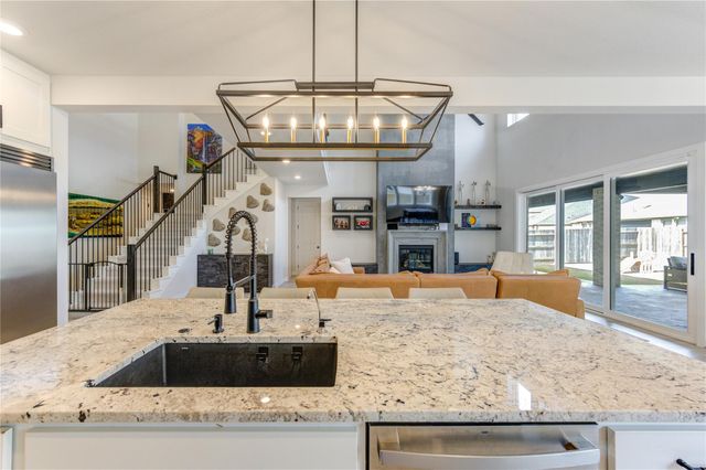 4650 Brazos Shores Drive, Sugar Land, TX 77479