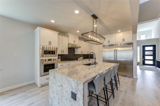 4650 Brazos Shores Drive, Sugar Land, TX 77479