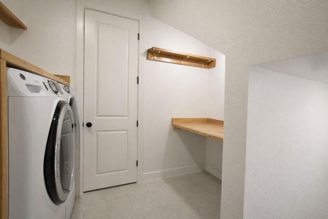 4650 Brazos Shores Drive, Sugar Land, TX 77479