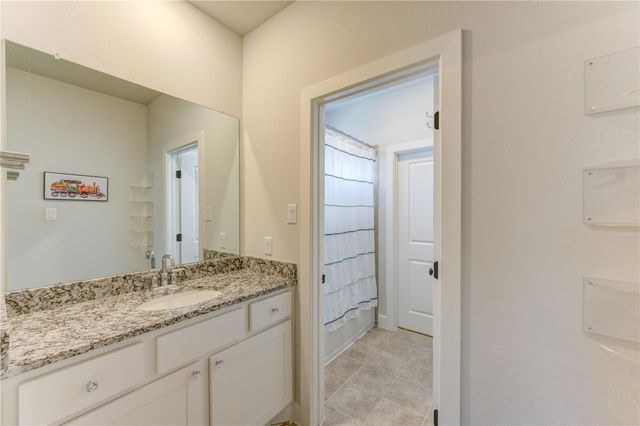 4650 Brazos Shores Drive, Sugar Land, TX 77479