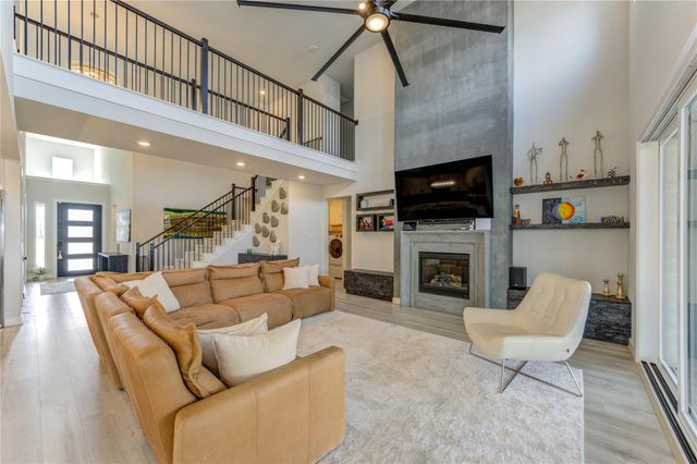 4650 Brazos Shores Drive, Sugar Land, TX 77479