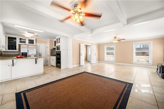 3904 GINGERBREAD Road, Alexandria, LA 71301