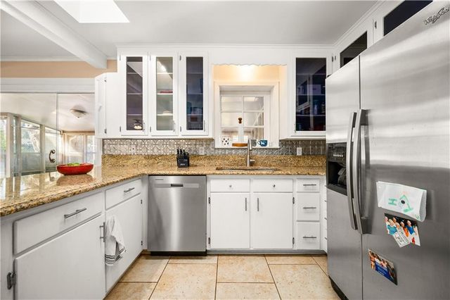 3904 GINGERBREAD Road, Alexandria, LA 71301