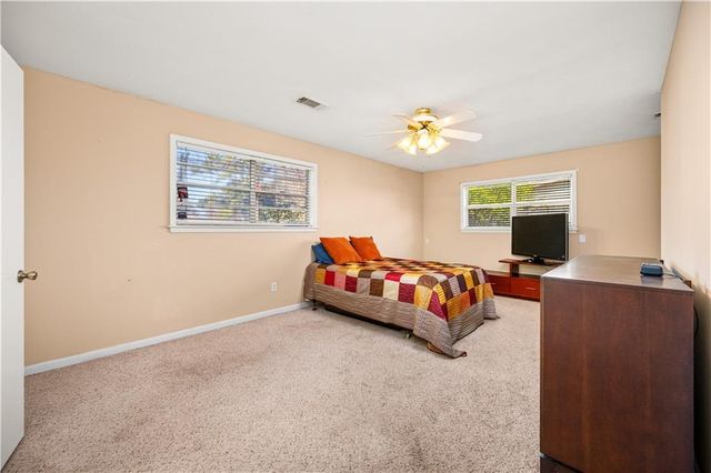 3904 GINGERBREAD Road, Alexandria, LA 71301