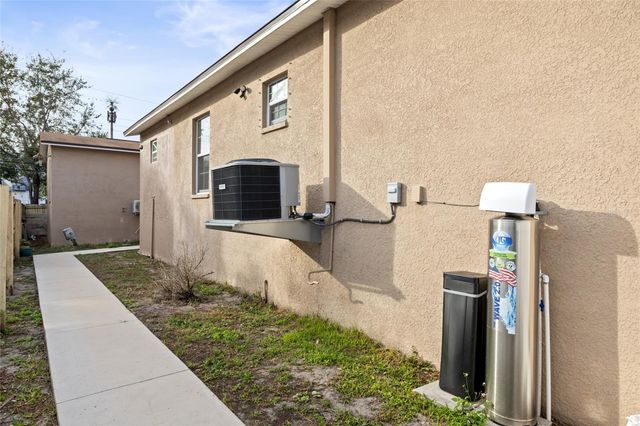 4704 TOWN N COUNTRY BOULEVARD, Tampa, FL 33615