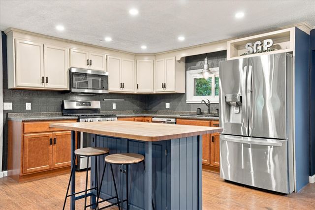 13 Rowell Drive, Franklin, NH 03235