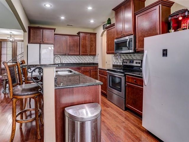 8545 WOODLAND ROSE CIR, Memphis, TN 38016