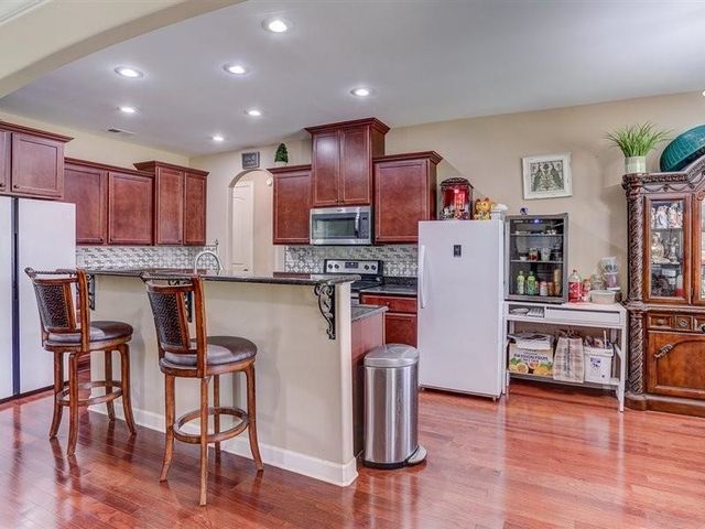8545 WOODLAND ROSE CIR, Memphis, TN 38016