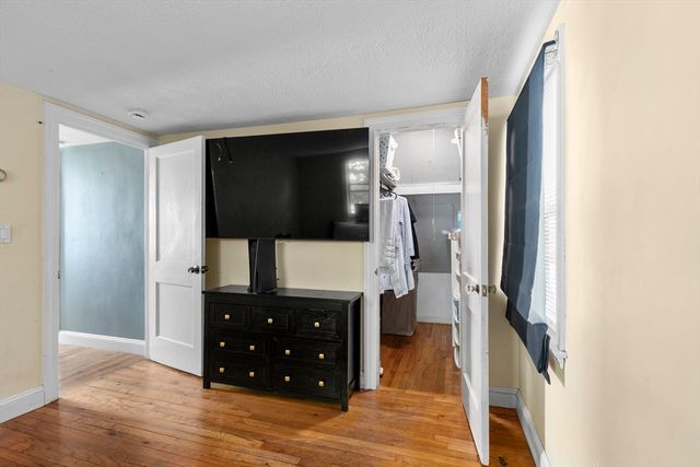 30 Tinson Rd, Quincy, MA 02169