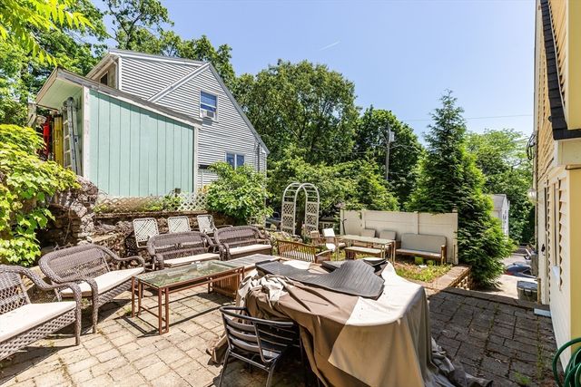 30 Tinson Rd, Quincy, MA 02169
