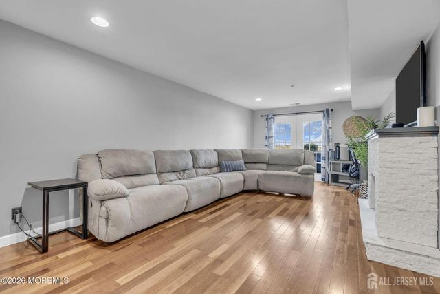 28 Raritan Reach Road, South Amboy, NJ 08879
