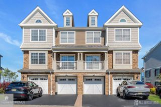 28 Raritan Reach Road, South Amboy, NJ 08879