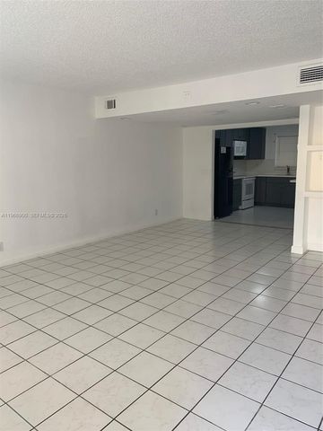 6520 SW 41st St 6520, Davie, FL 33314