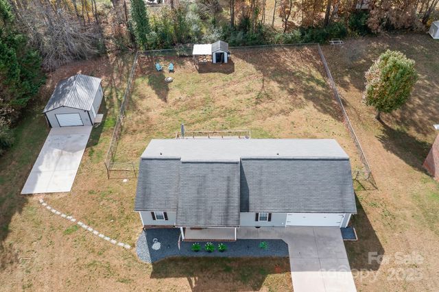 124 Caribou Drive, Statesville, NC 28625