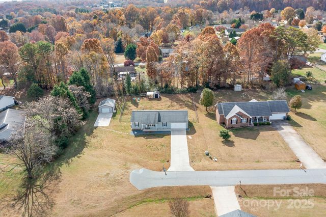 124 Caribou Drive, Statesville, NC 28625