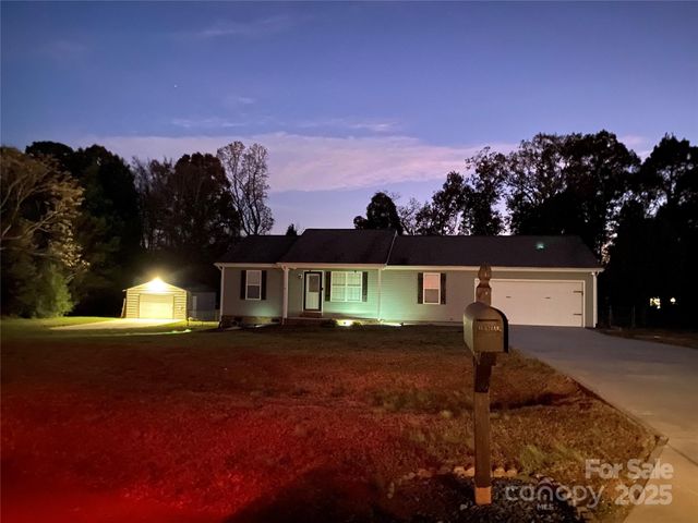 124 Caribou Drive, Statesville, NC 28625