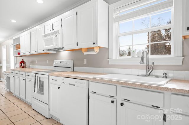 124 Caribou Drive, Statesville, NC 28625