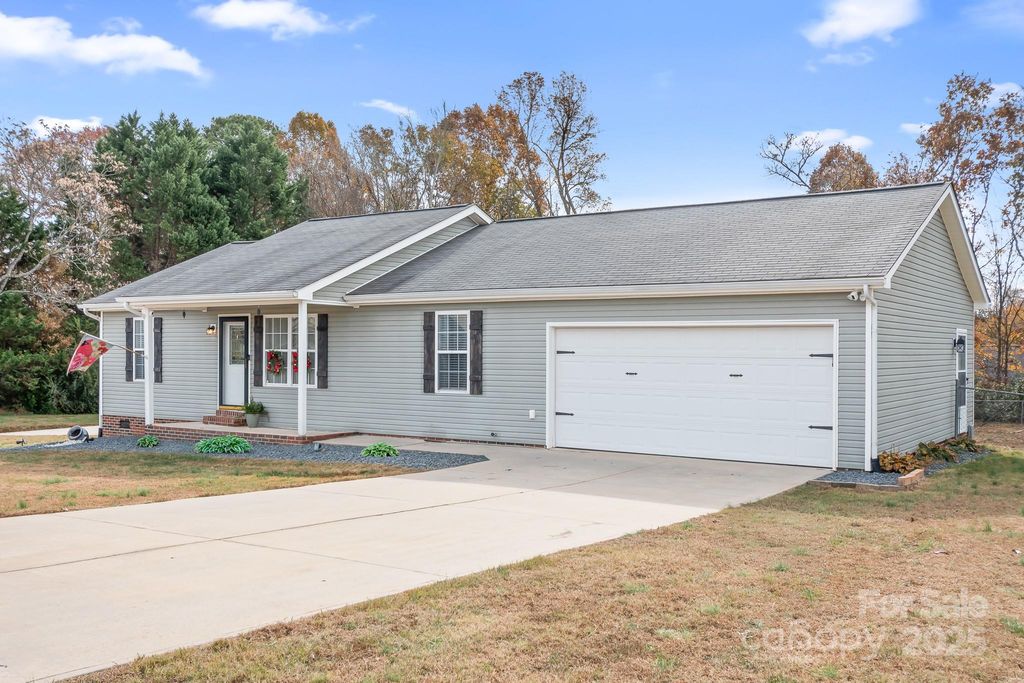 124 Caribou Drive, Statesville, NC 28625