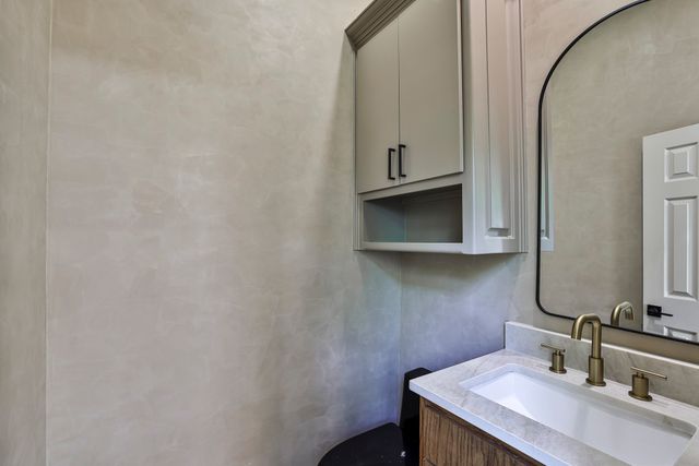 6208 Troon Road, Fort Worth, TX 76132