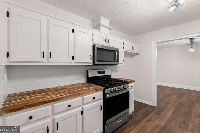 5015 Logans Run, Loganville, GA 30052