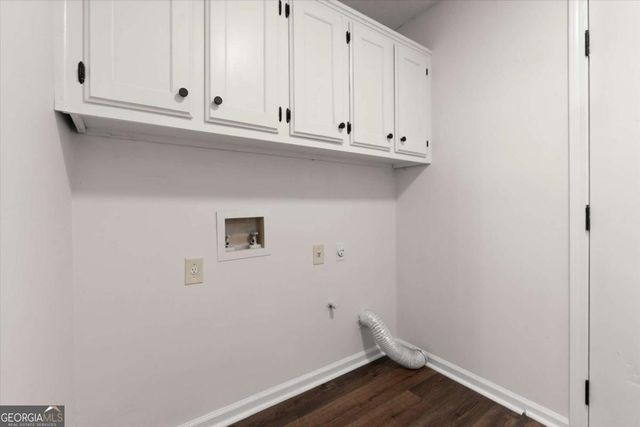 5015 Logans Run, Loganville, GA 30052