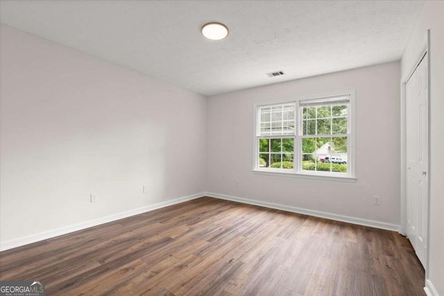 5015 Logans Run, Loganville, GA 30052