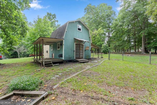5015 Logans Run, Loganville, GA 30052