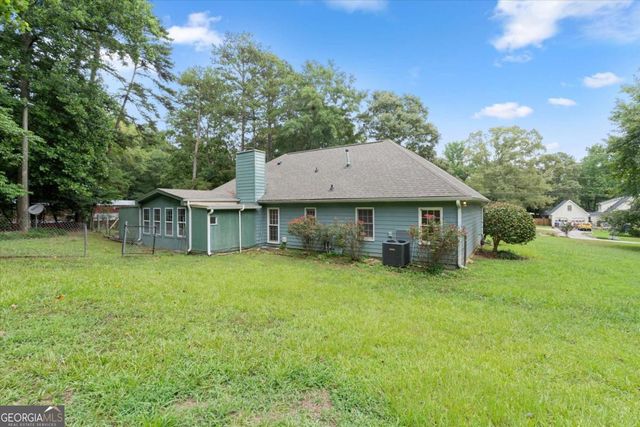 5015 Logans Run, Loganville, GA 30052